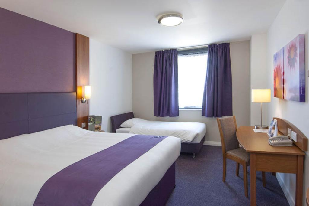 Premier Inn Dundee West Chambre photo