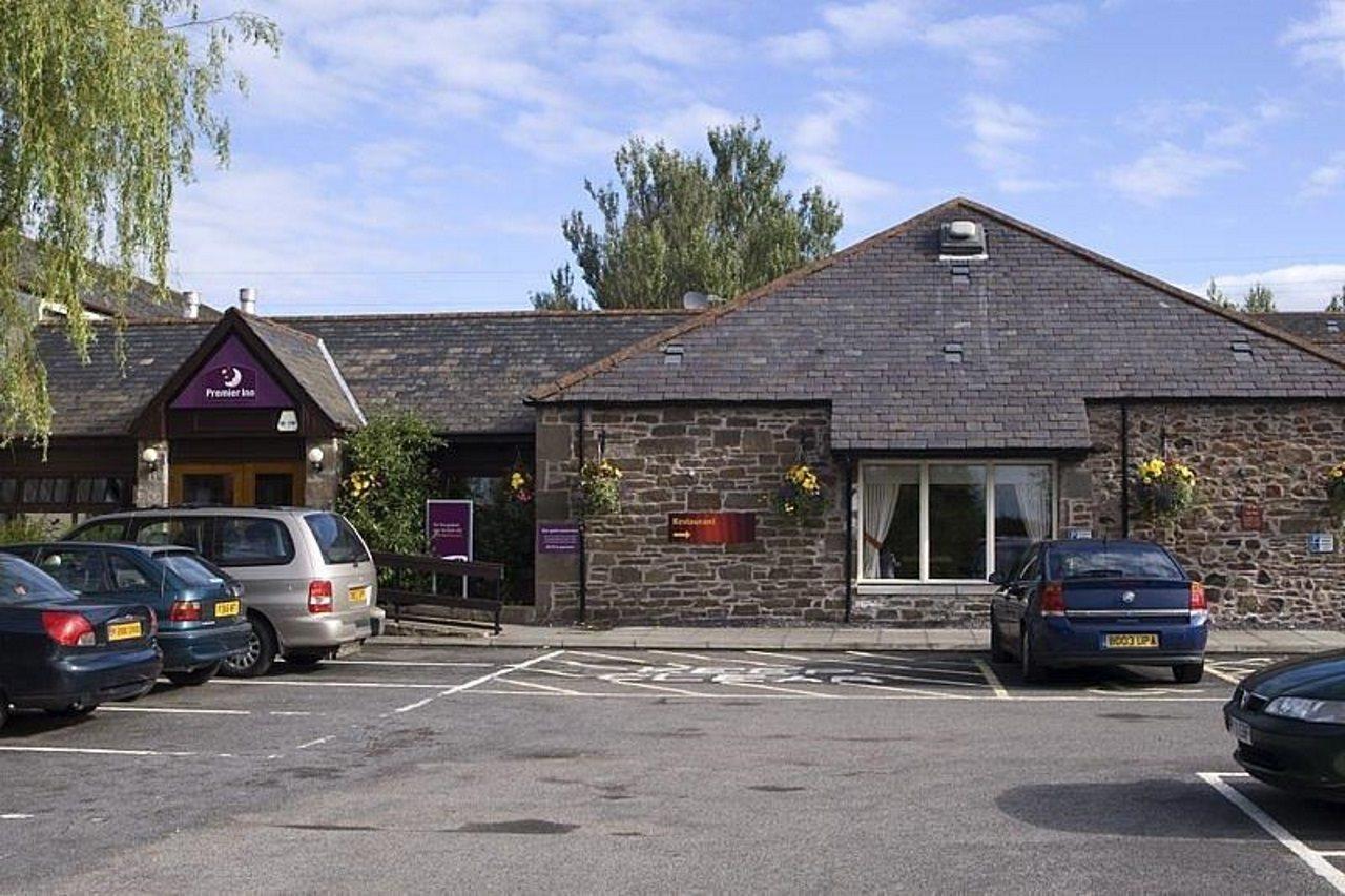 Premier Inn Dundee West Extérieur photo